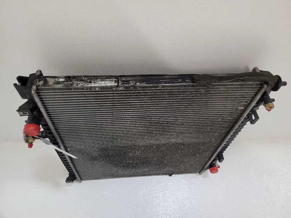 2004-2015 NISSAN ARMADA Radiator 21460ZZ90A 04-15 — 第 2/4 张图片