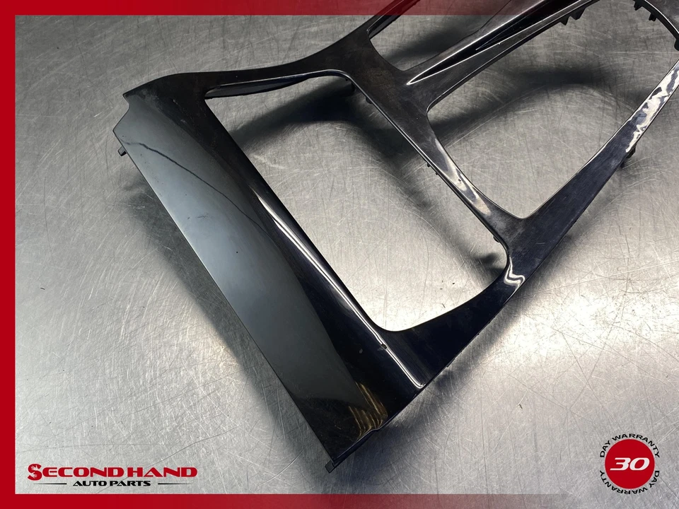 BMW F10 550i xDrive 2011-2016 consola central cubierta interior 9206389 OEM. Foto 2 de 4