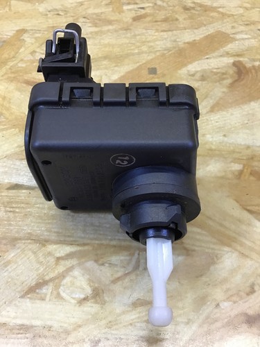 352768 Stellmotor Scheinwerfer VW Vento (1H) 1H0941295B