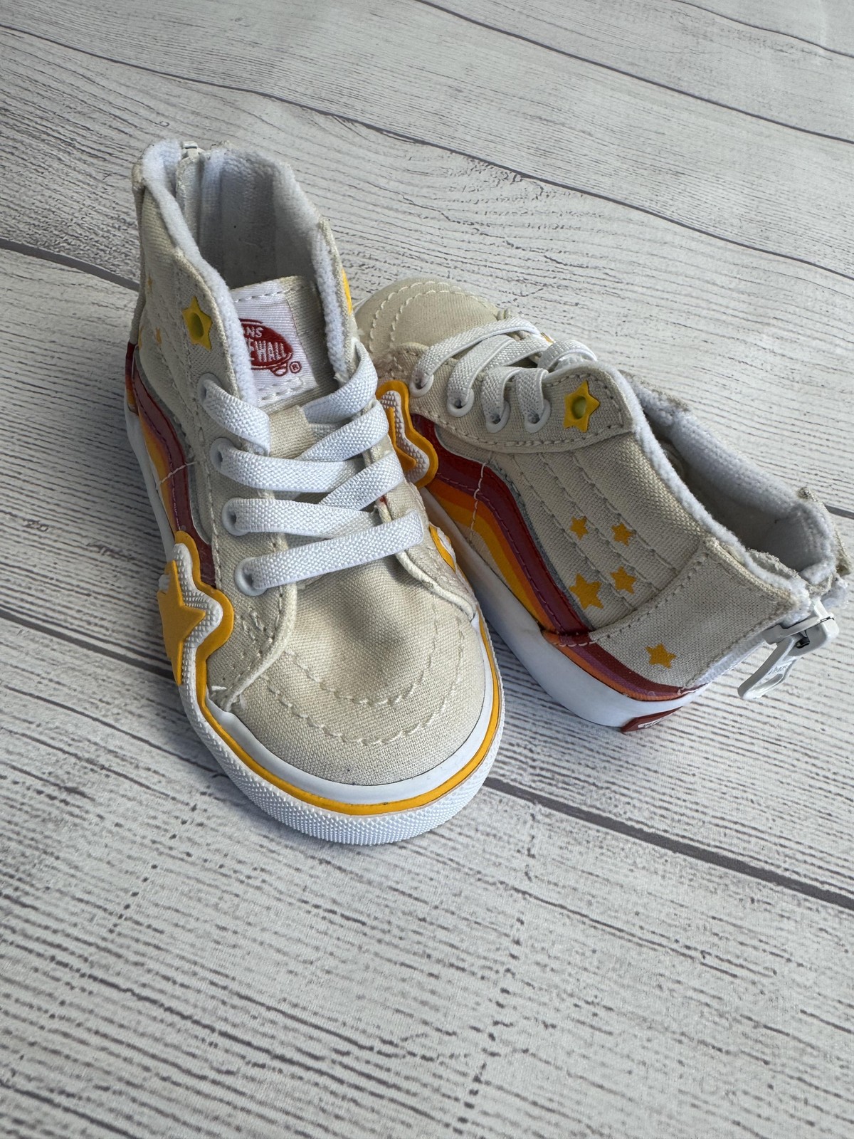Girls Toddler 5 Multicolor Star Rainbow High Top Zip Sneaker