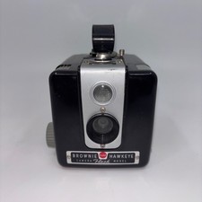 Vintage 1950s Kodak Brownie Hawkeye Flash Model Camera Bakelite