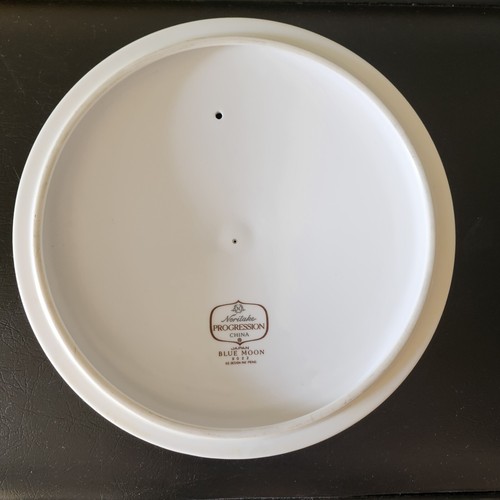 LID ONLY Noritake Progression Blue Moon for 2.5 Qt Skillet 8 1/8" - Picture 2 of 3