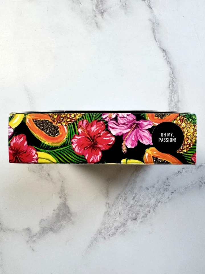 M.A.C Oh My Passion Pearlmatte Face Powder Limited Edition BNIB - Image 4 of 4