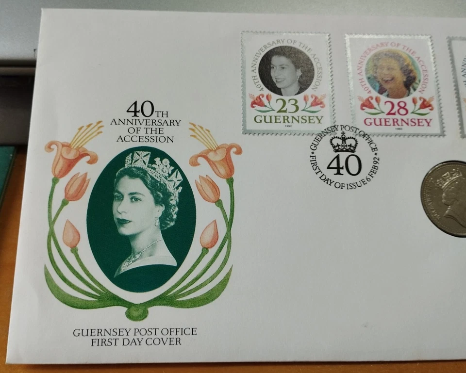UK Guernsey 1992 Queen Elizabeth II QE2 40th Queen's Accession Stamp Coin FDC - Image 2 of 4
