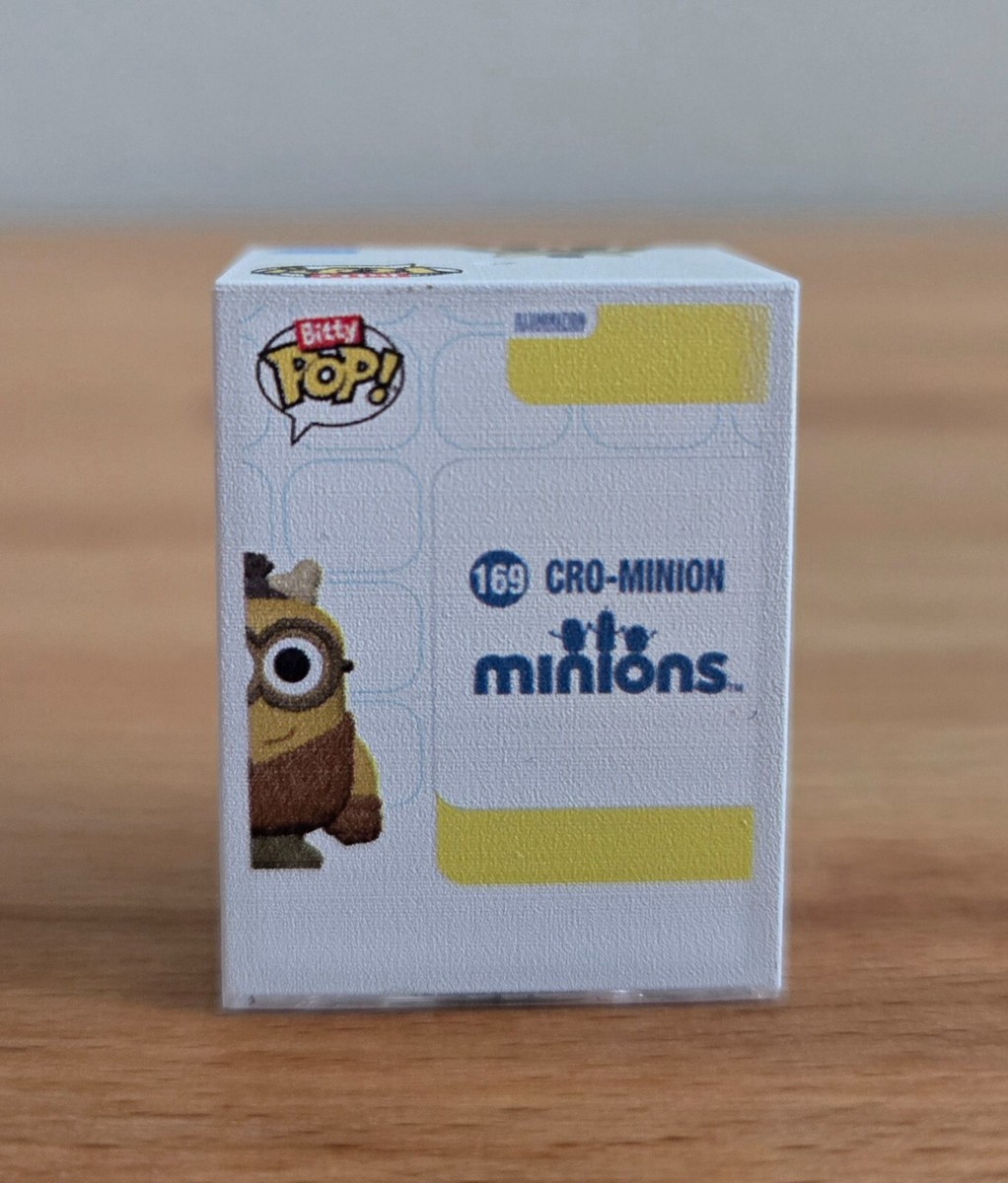 Funko Bitty Pop! Minions 4-Pack: Eye, Matie; Cro-Minion; Au Naturel; and A Surprise Mystery Mini Figure - 0.9 Inch (2.2 Cm) - Stackable Display Shelf Included - Gift Idea - Party Bags Stocking