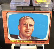 Topps AFL Fred Biletnikoff Rookie #104 Oakland Raiders Football Card. rookie card picture