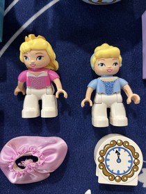 LEGO DUPLO CINDERELLAS CARRIAGE SLEEPING BEAUTYS ROOM 6153 6151 Lot PRINCESS