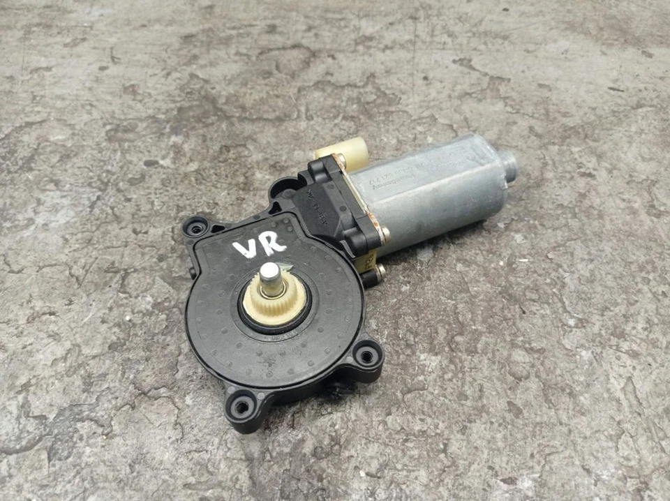 Motor elevalunas delantero derecho bmw 3 (e46) 318i 83620640 0130821717 Foto 2 de 4