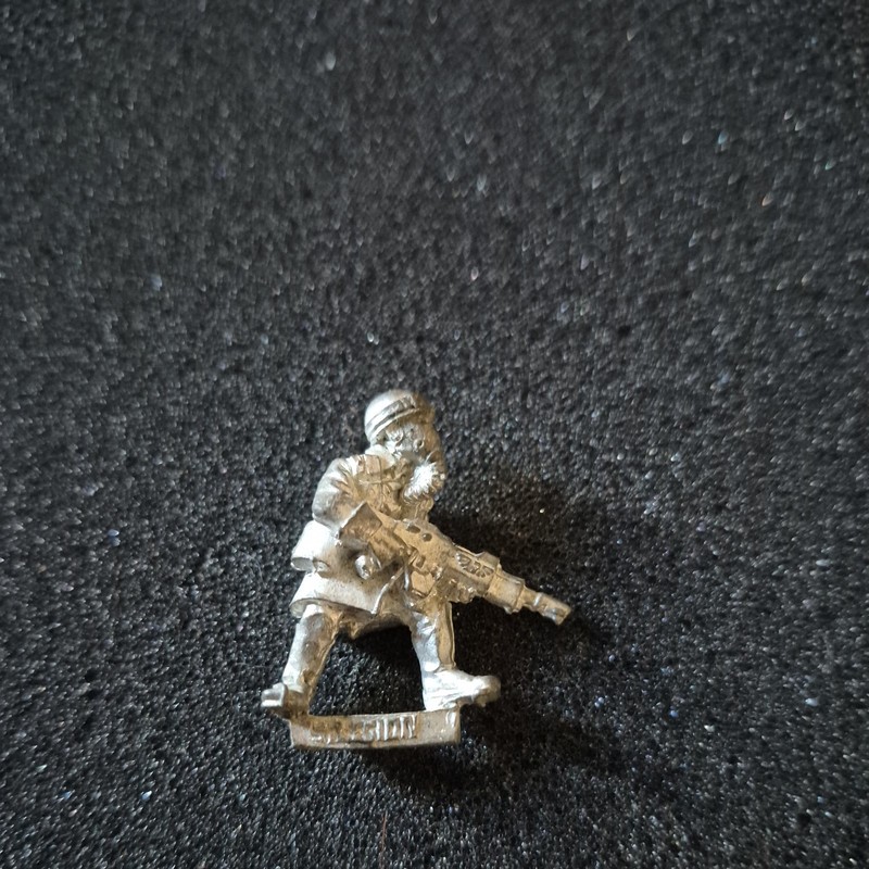 Warhammer 40k Imperial Guard Steel Legion Trooper - Metal