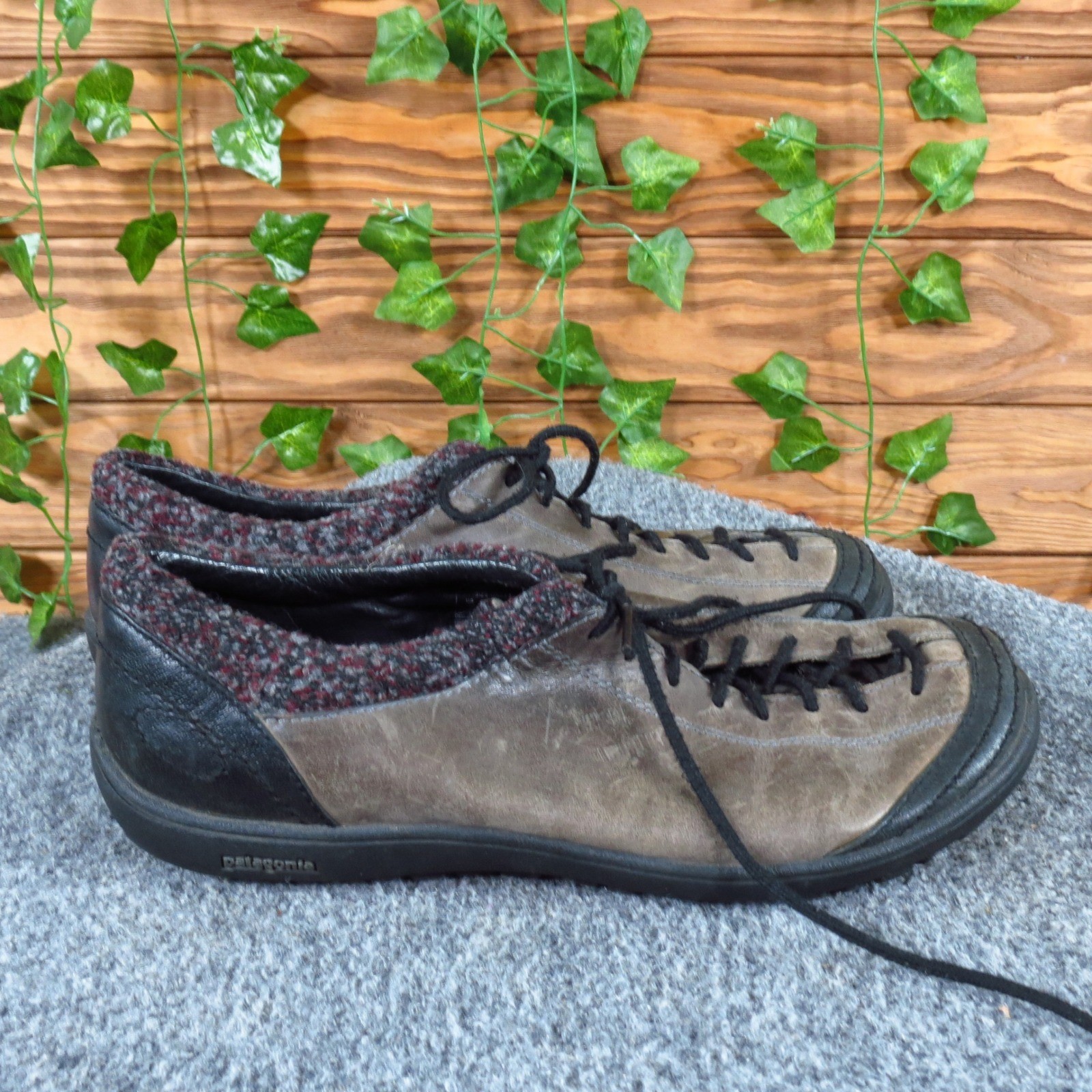 Patagonia Selenite Gravel Womens Outdoor Shoes Size 8 Leather Brown Black thumbnail 3