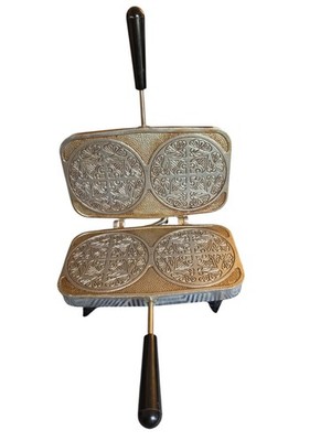 Vintage Vitantonio Krumkake Baker Maker Iron