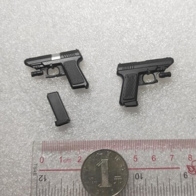 Pistol Figure 1/6 Resident Evil 6 Hot Toys HT VGM22 Leon S. Kennedy Accessories