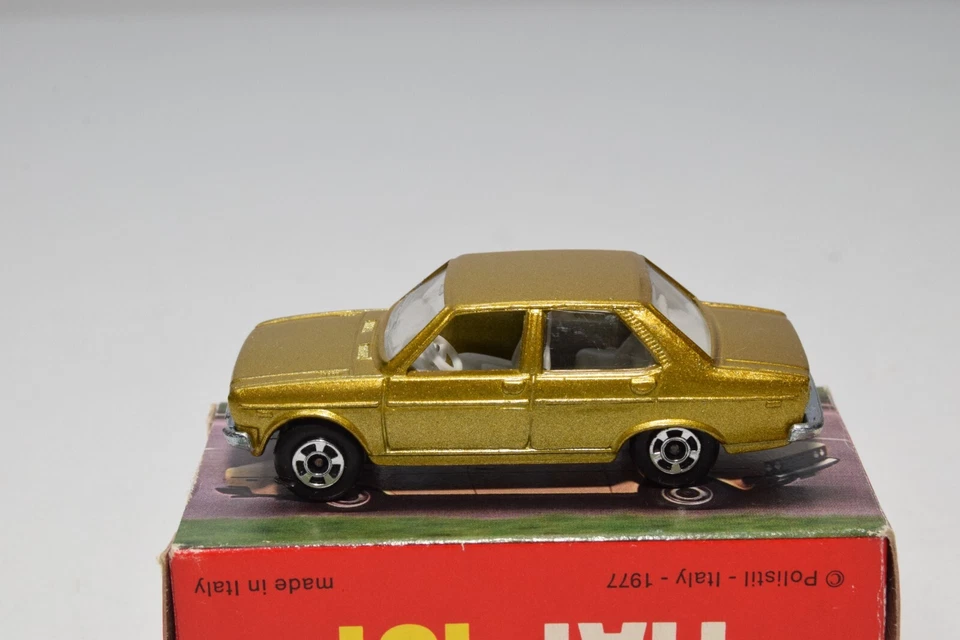 B41 1:66 3 pulgadas club 33 polistil rj.13 rj 13 rj13 fiat 131 oro metálico sin usar, en caja Foto 3 de 4