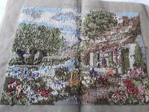 Completed Needlepoint Tapestry Lovely Rural Scene Cottage Garden And Lake - Picture 4 of 4