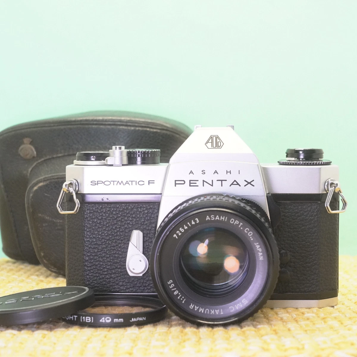 PENTAX SPOTMATIC SP F FILM CAMERA SMC TAKUMAR 55mm F1.8 LENS SET