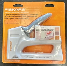 FISKARS Built to DIY Precision STAPLE GUN 6"