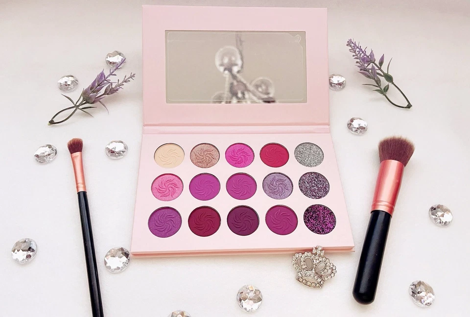 Paleta de sombras de ojos Foto 2 de 4