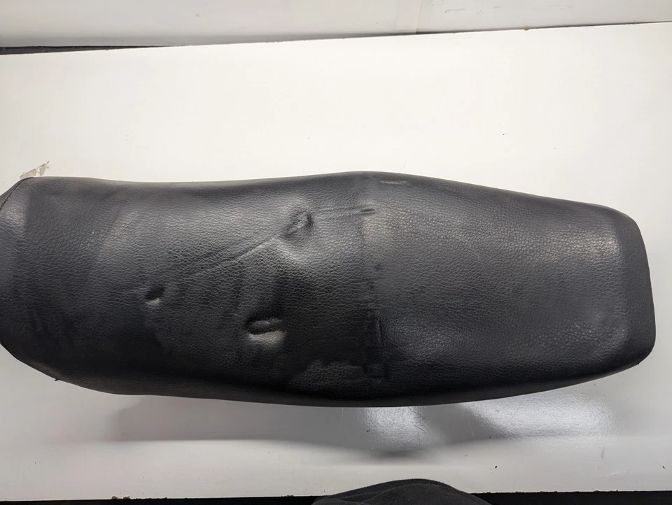 Asiento Honda Interceptor VF-R 700 OEM 1983-1987 Foto 2 de 4