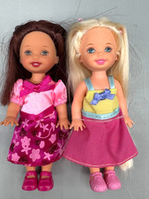 DS LOT B OF 2 DRESSED BARBIE DOLL KELLY IN PINK DRESS SHOES