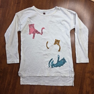 3 / $30 Tea Collection Girls White Tiger Print Long Sleeve Top Size 5