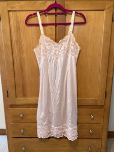 Soft Pink Vintage Full Slip Wonder Maid Size 36 Beautiful Lace Trim