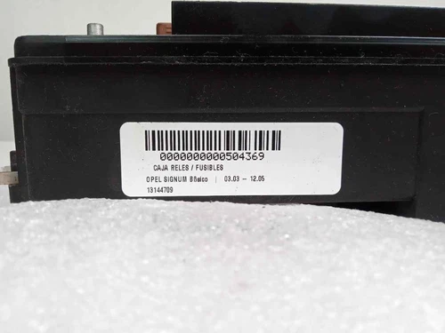 13144709 Porta Fusibili per OPEL SIGNUM Básico 2003 504369 - Foto 7 di 10