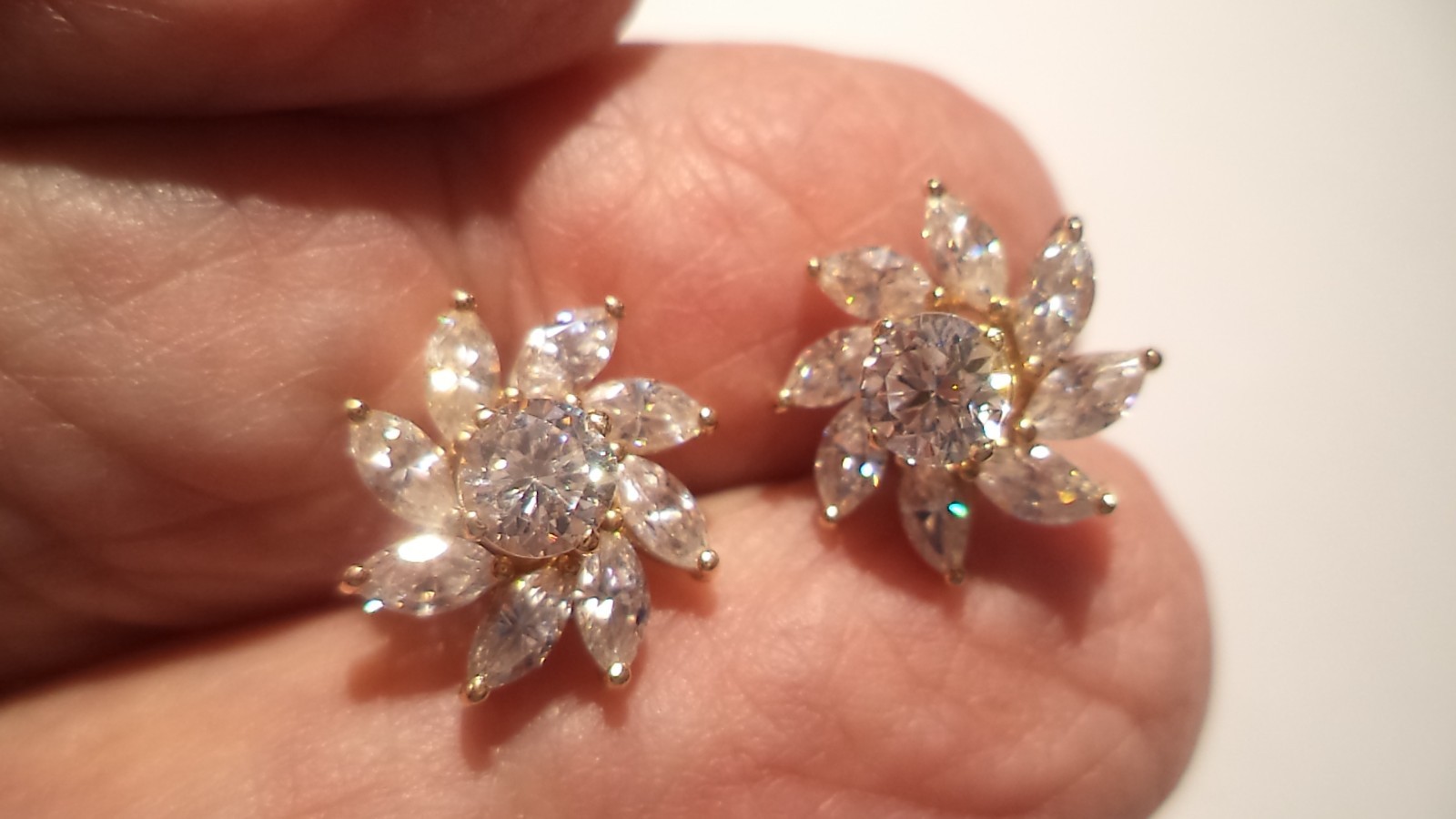 Pair Diamond Cluster stud Earrings- - image 1