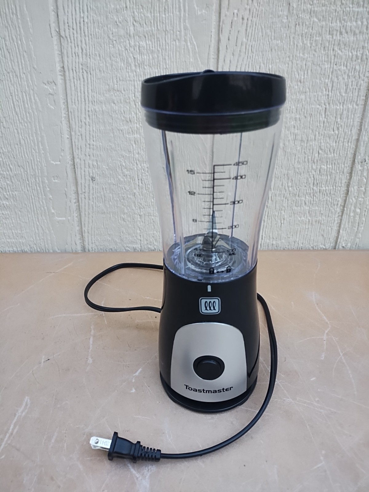 Toastmaster Mini 15 Oz Personal Blender  Black