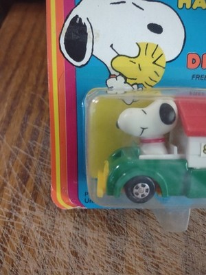 Snoopy Handfuls Mini Die Cast Hasbro Preschool Peanuts Character