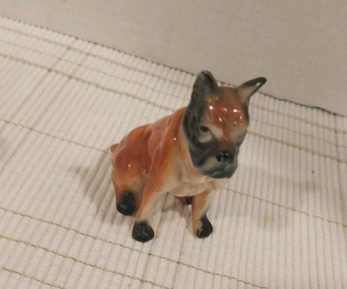 Vintage Sitting Bull Dog and Collie  Ceramic Figurines Looking For A Home - 第 4/6 張圖片