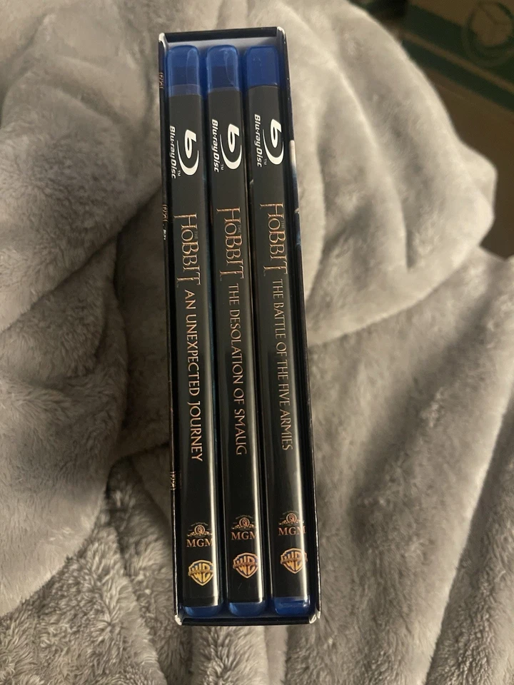 The Hobbit: The Motion Picture Trilogy (Extended Ed/Blu-ray 9-Discs)⚠️OPEN BOX⚠️ - Image 3 of 3