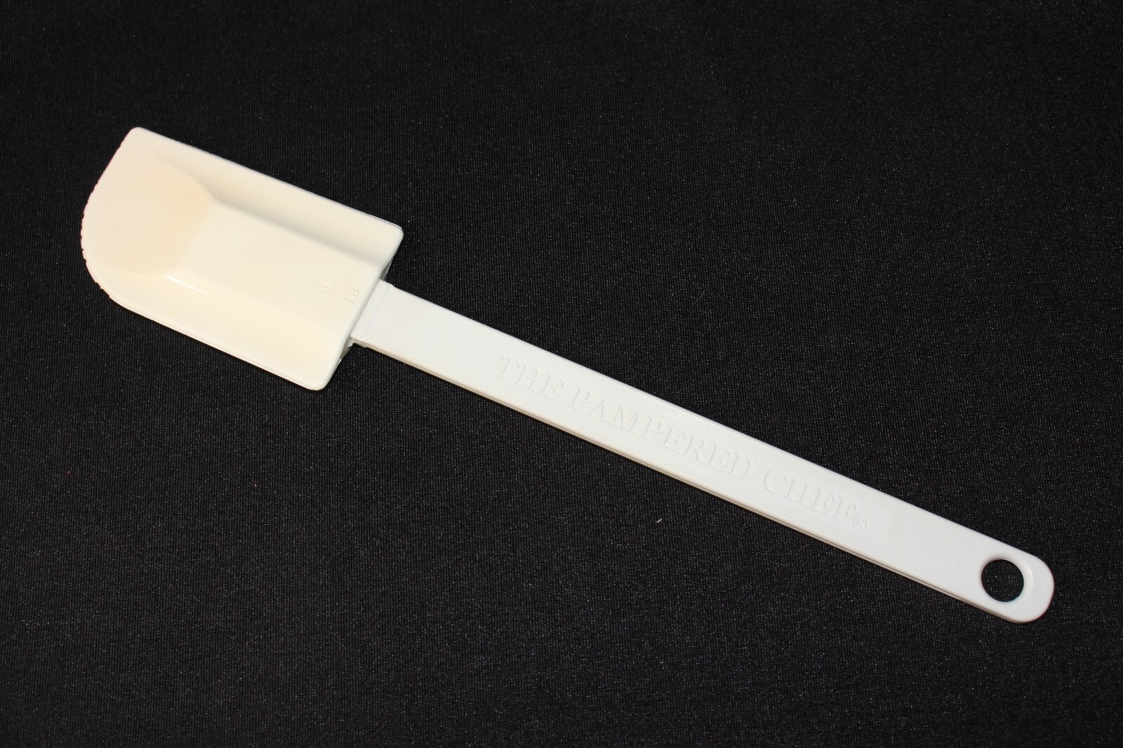 Pampered Chef Classic Spatula Silicone Scraper All White, CLEAN! 1658