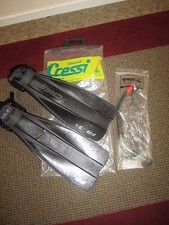 Cressi-Sub Frog Size S/M Open Heel Fins ITALY  New Mares Digit Snorkel