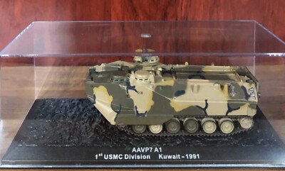 COLECCION DE 6 FIGURAS DE PLOMO. CARROS DE COMBATE + FASCICULOS. LOTE 1