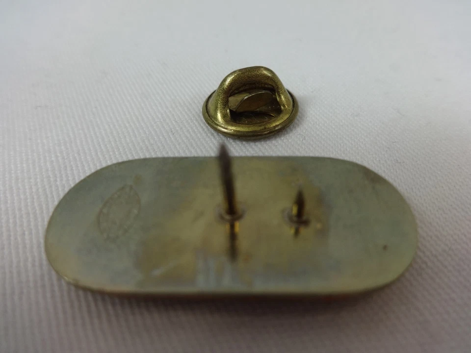 A. J. Foyt 34 Years AT Indianapolis 500 Collector Lapel Pin Hat - Image 4 of 4