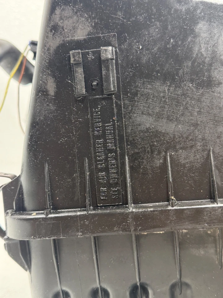 Toyota RAV4 1998 1999 2000 2,0 L filtro de aire caja limpiador con tubo y juego de resonador OE Foto 3 de 4