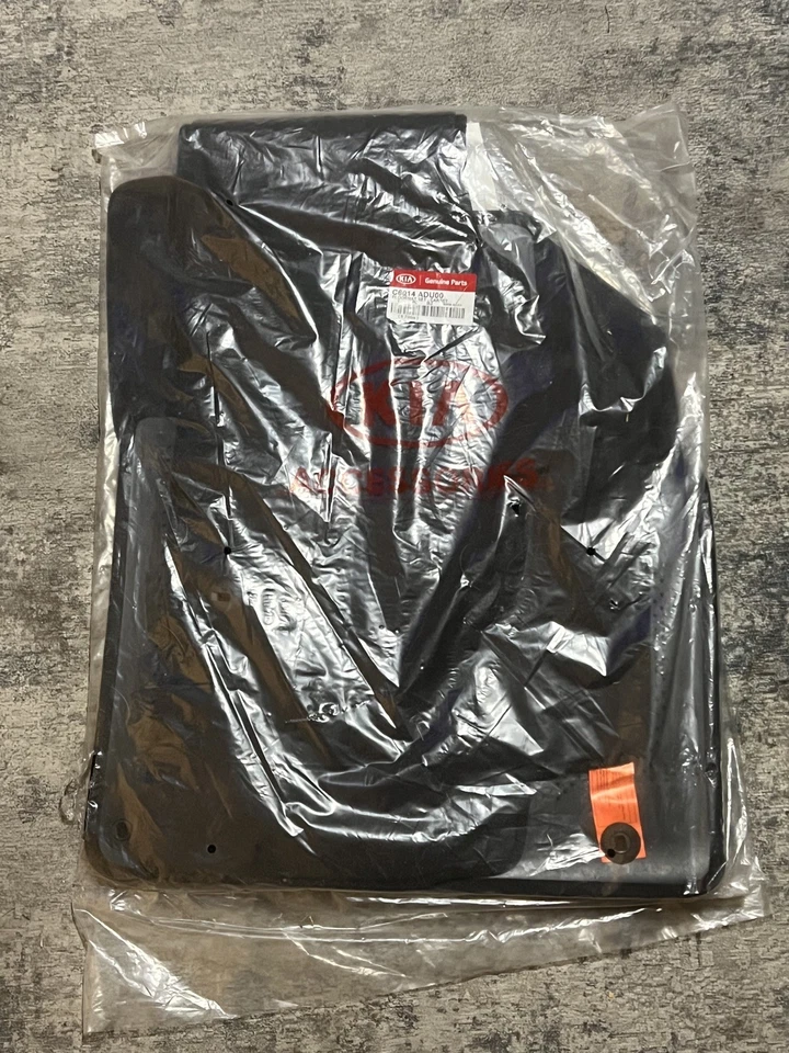 Juego de alfombrillas Kia Sorento 2016-2018 C6014-ADU00 nuevas en embalaje Foto 3 de 3