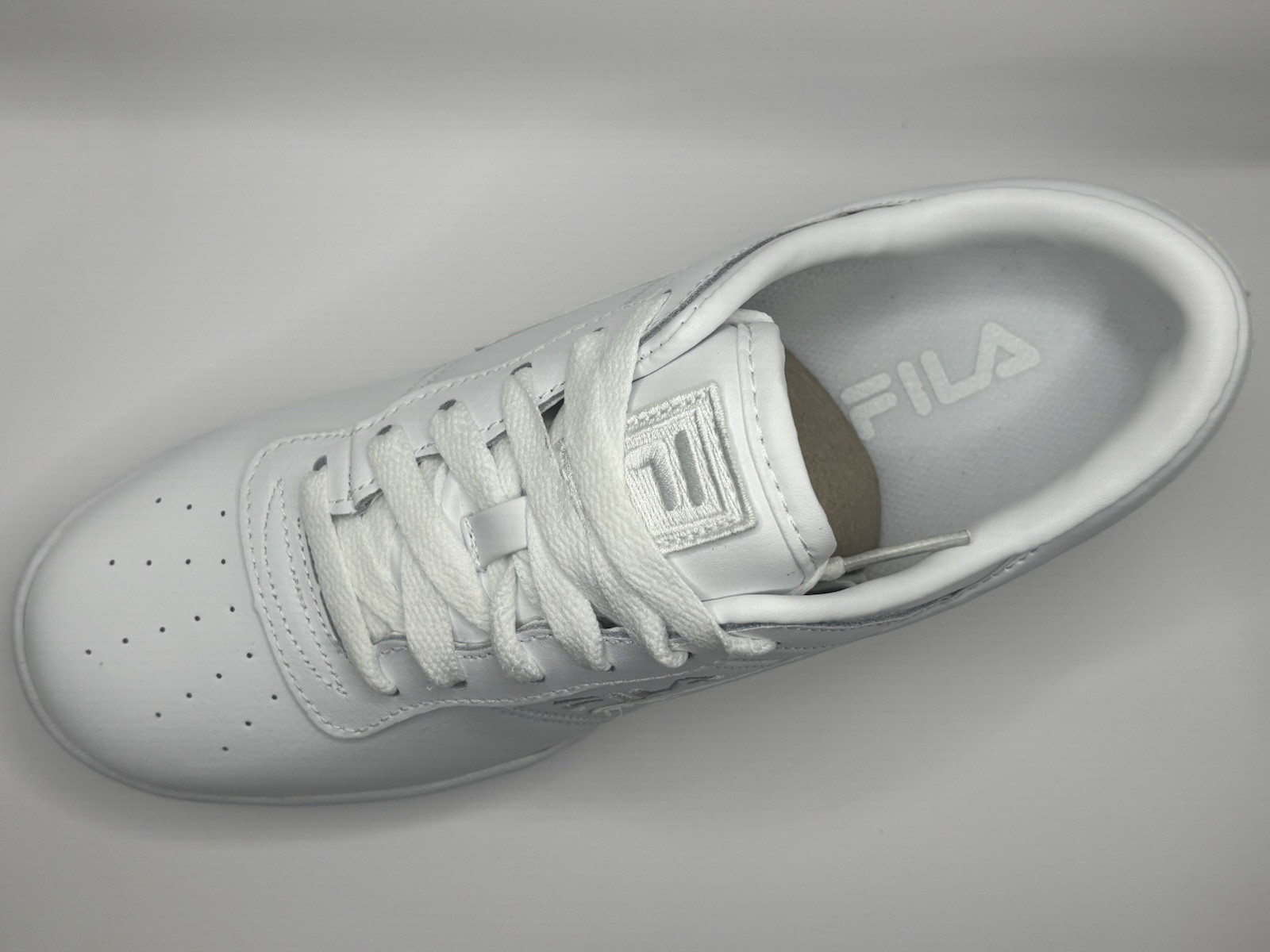 FILA Original Fitness White Lace Up Low Top Men's  Sneaker Athletic