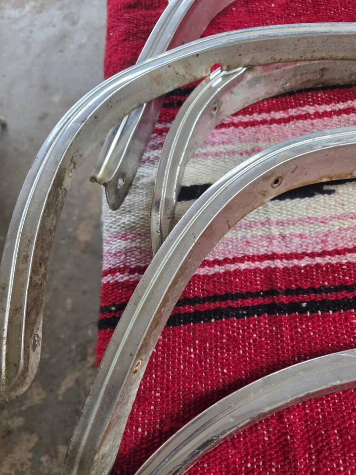 1970 70 CHEVROLET IMPALA CAPRICE WHEEL WELL TRIM MOLDINGS ORIGINAL OEM Foto 3 de 4