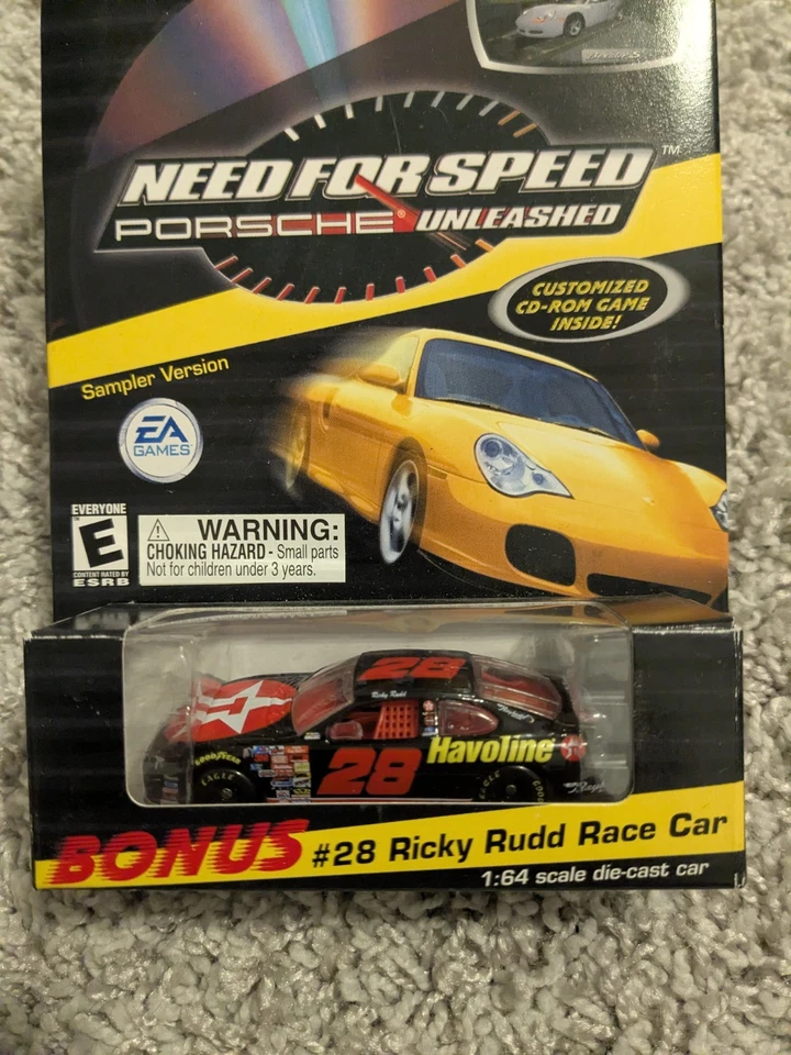 Texaco Porsche Unleashed 2000 2 coches de acción más juego CD-ROM sin abrir Foto 4 de 4