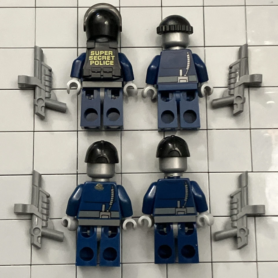Lego Robo SWAT 70815 Lot Of 4 The LEGO Movie Minifigure F8 3 - Image 2 of 2