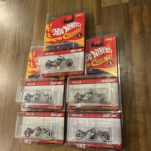 Hot Wheels Classics 30 Car Set | eBay