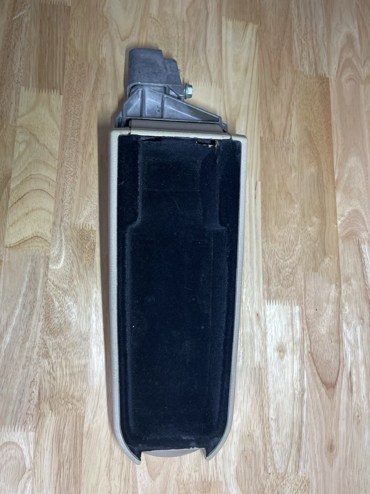 1999 - 2005 年大众捷达中心控制台原始设备制造商 1JM-864-206 — 第 4/4 张图片