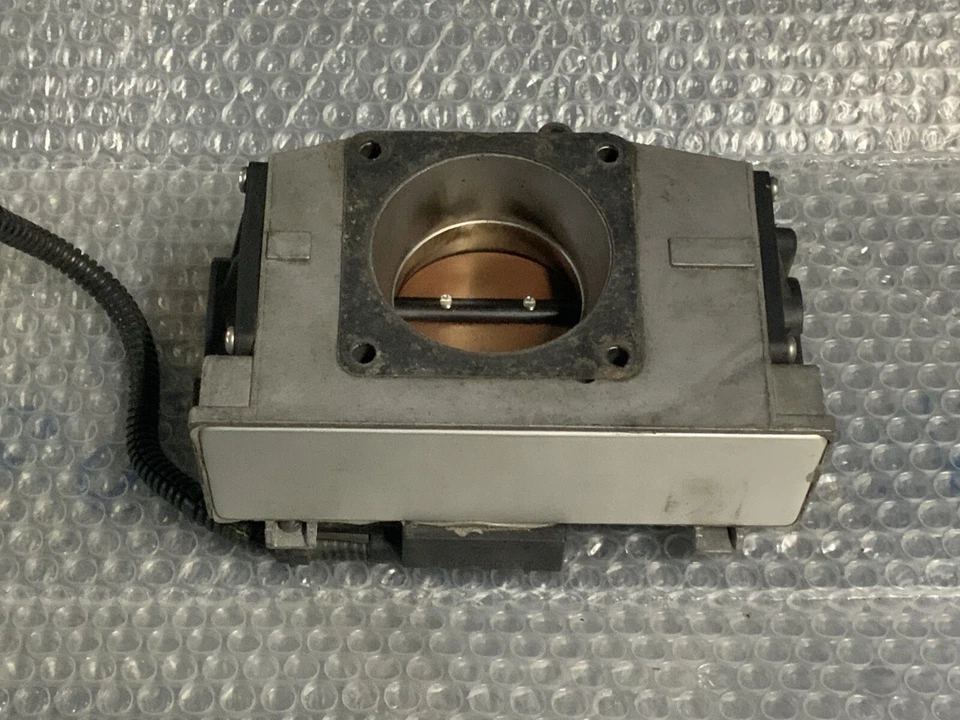 MASERATI 3200gt THROTTLE BODY p/n 585064604 - Image 2 of 4