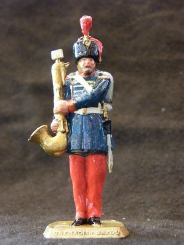 Figurine Mokarex – Grenadier Porte-drapeau – Second Empire (état Comme Neuf)