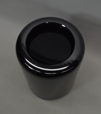 Apple A1481 6,1 Mac Pro (Late 2013) 3.5 GHz Xeon E5-1650 v2 64GB