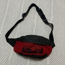 Fanny Pack Etc Brand Vintage Red and Black Nylon Classic One Zipper Pouch
