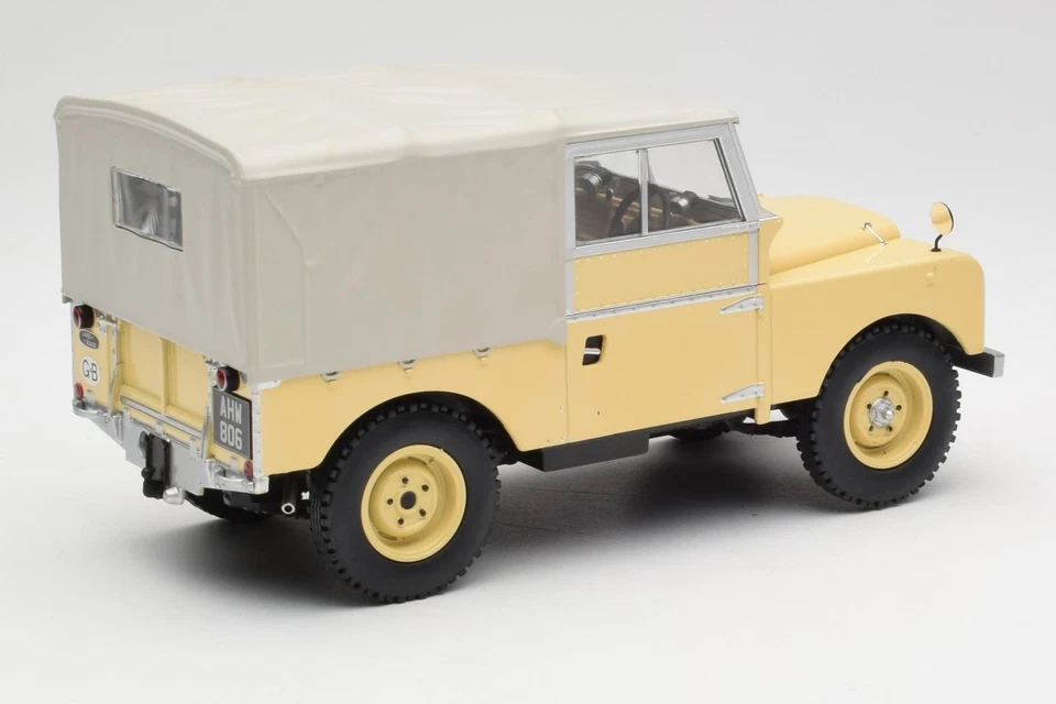 MCG18368 Land Rover 88 Series 1 Hard Top Light Beige MCG 1/18 - Immagine 3 di 4