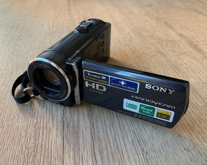 Sony Handycam HDR-CX115E Full HD Camcorder Boxed + Charger, Bag & Accessories