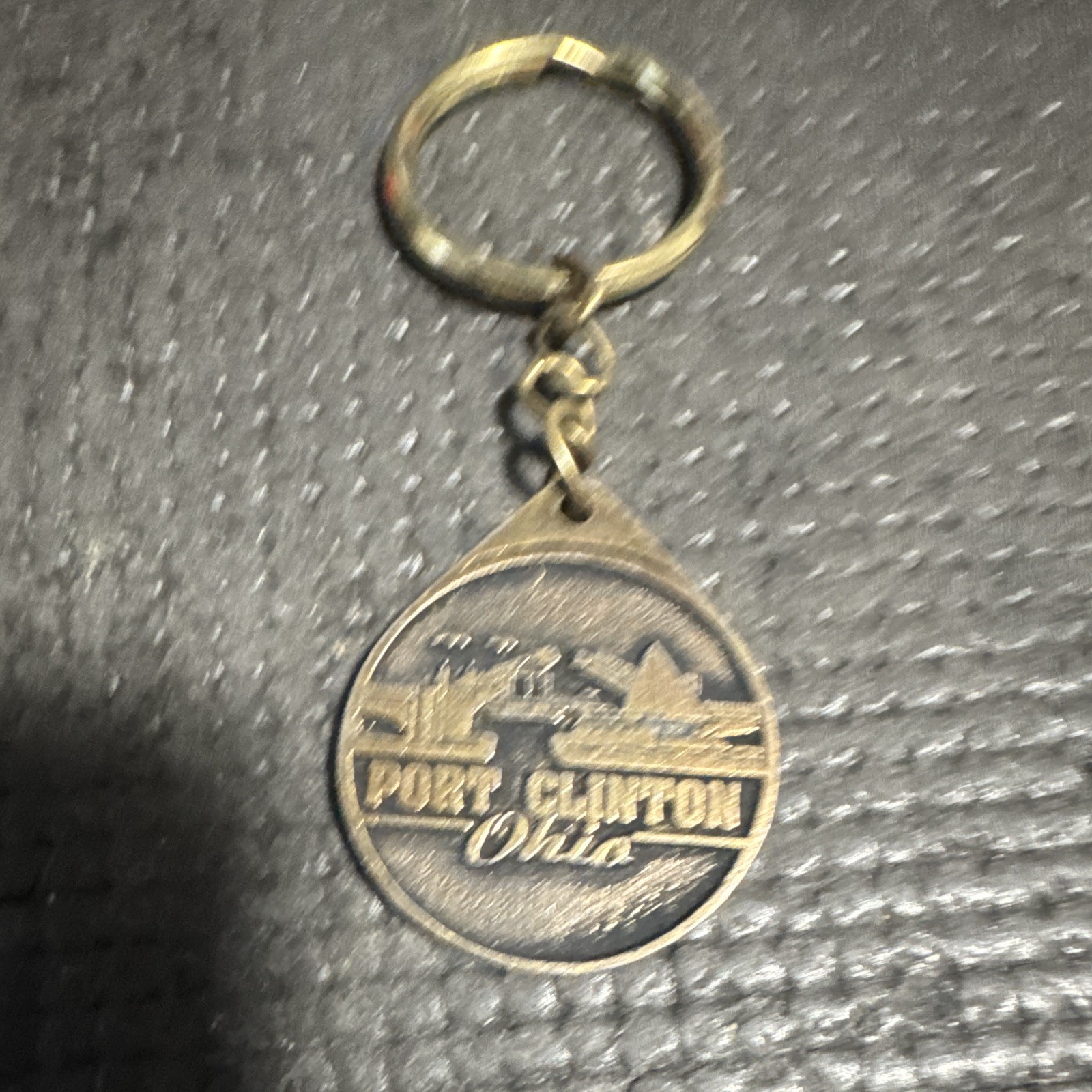 Port Clinton Ohio Metal Souvenir Keychain Key Ring Gold w/ Detachable Keyring